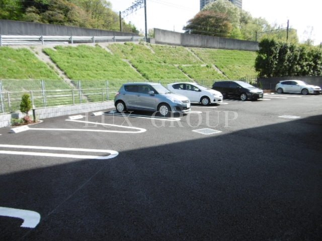 【駐車場】 | リリー・ヒルズ