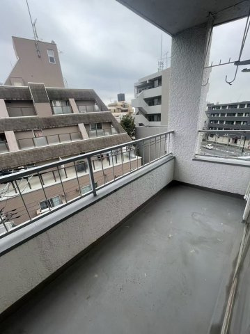 プリンスマンションのバルコニー