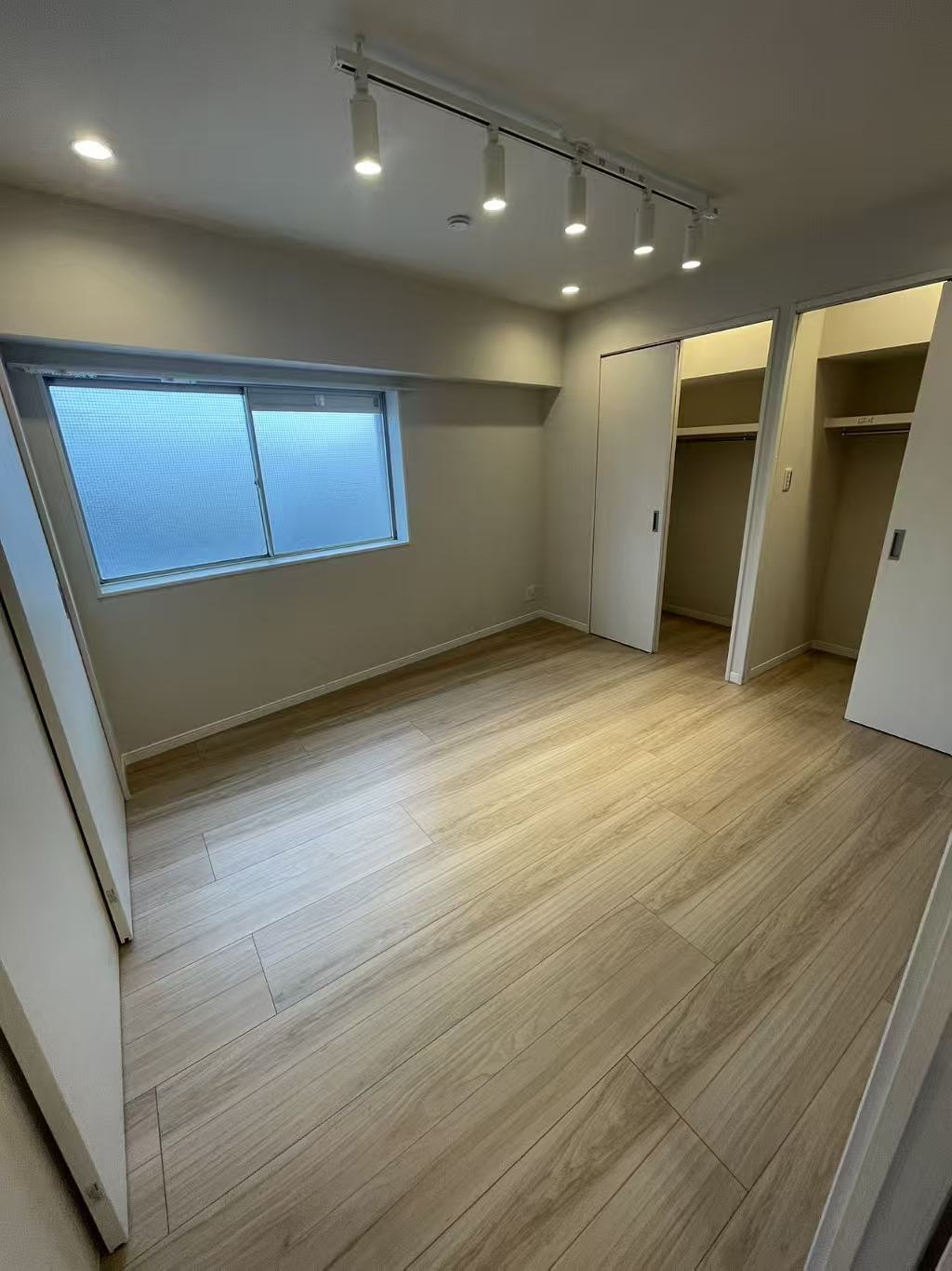 プリンスマンションの洋室