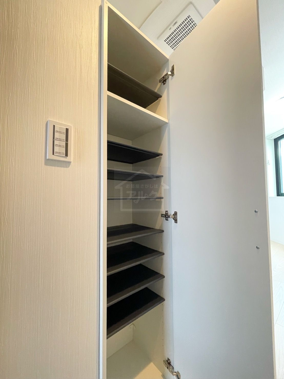 豊島区東池袋５丁目の賃貸マンションの玄関