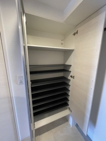Alivis北梅田の収納