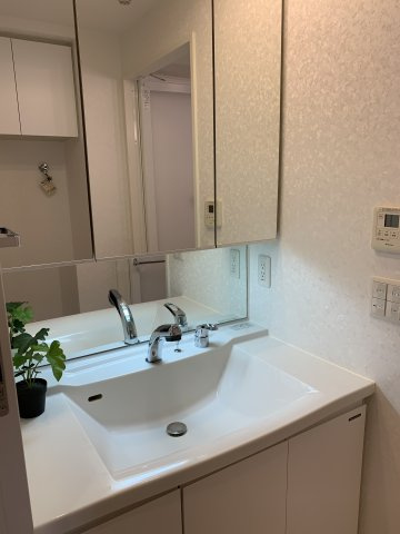 ワコーレヒルズ須磨潮見台の洗面所