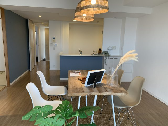 ワコーレヒルズ須磨潮見台の居間・リビング