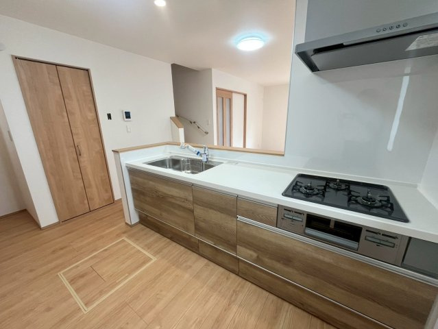 ハートフルタウン与那原町与那原　全4棟のキッチン