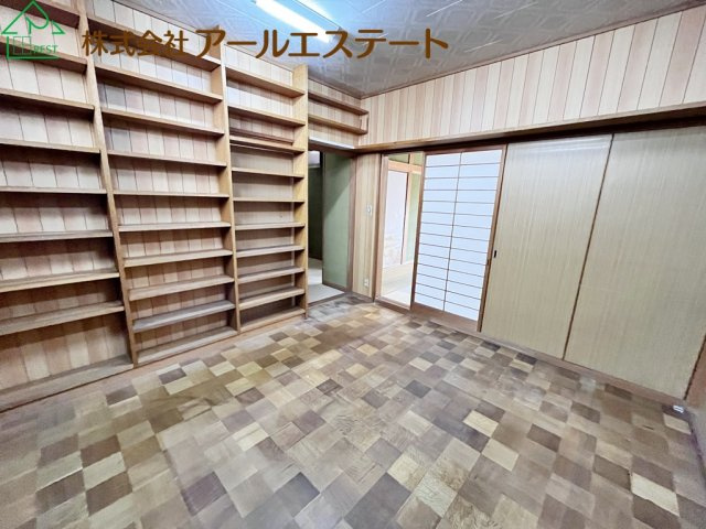 姫路市藤ケ台　　JR「播磨高岡駅」徒歩12分の寝室