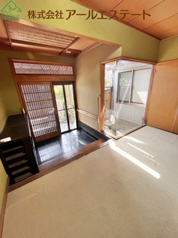 姫路市藤ケ台　　JR「播磨高岡駅」徒歩12分の玄関