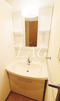 【洗面所】 | コーポレート中央林間１号棟 | 独立洗面台です。