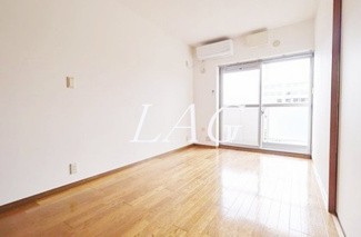 【居間・リビング】 | コーポレート中央林間１号棟 | 洋室のお部屋です。