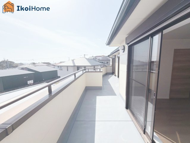 明石市魚住町錦が丘1丁目6-31のバルコニー|【ホームページに現地動画掲載中】●年中無休：当日予約可●バルコニー全室廊下から出入り可能です！