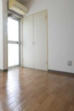 グリーンハイツ本郷の洋室