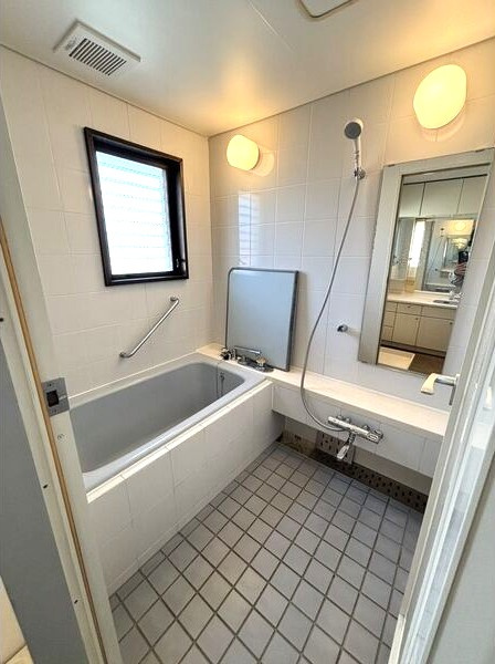 アーバンエコール島田の浴室