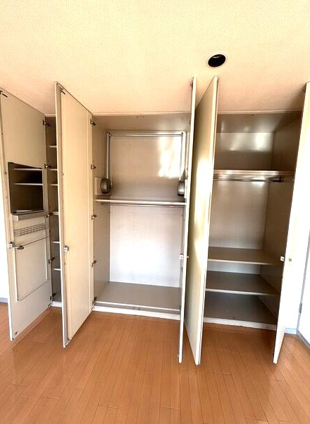 アーバンエコール島田の収納