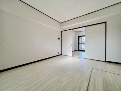 【居間・リビング】 | ロマネスク大名