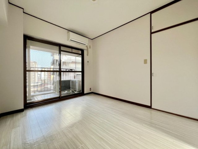 【居間・リビング】 | ロマネスク大名