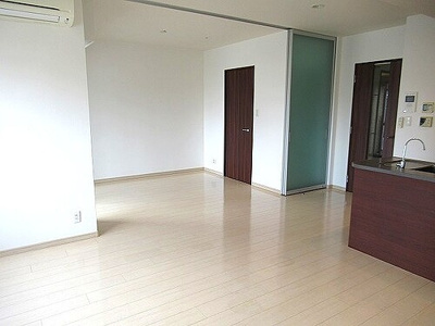 【居間・リビング】 | ライオンズ赤坂セントマークス | リビングダイニング※前回募集時の写真２０２１年１月撮影