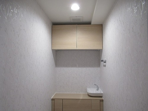 ベルザ西公園のトイレ|トイレ収納　手洗い器