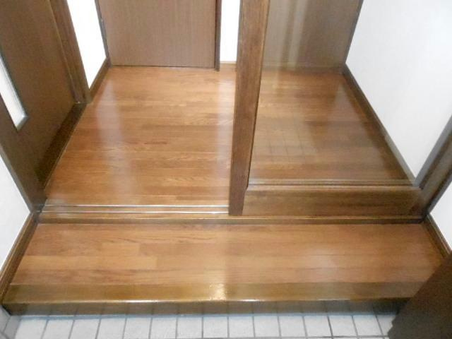 睦２－２－１６テラスハウスの玄関