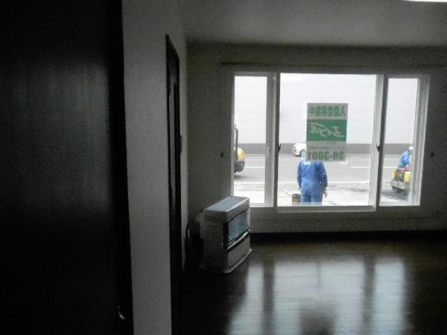 睦２－２－１６テラスハウスの居間・リビング