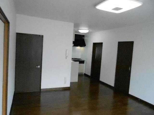 睦２－２－１６テラスハウスの居間・リビング