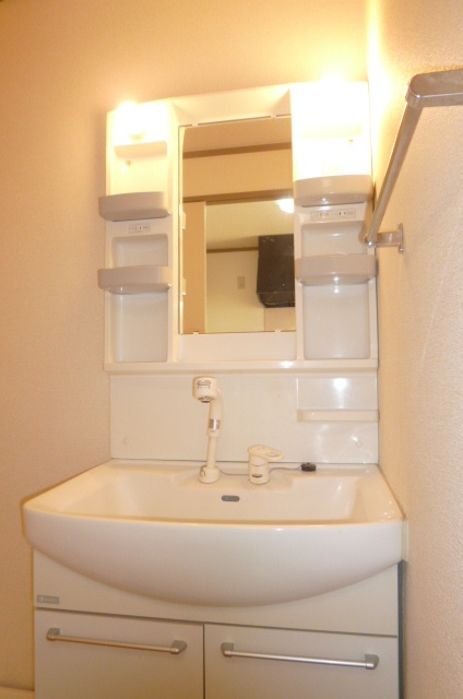 オーベルジュ錦の洗面所|スペースが確保できる洗面所です