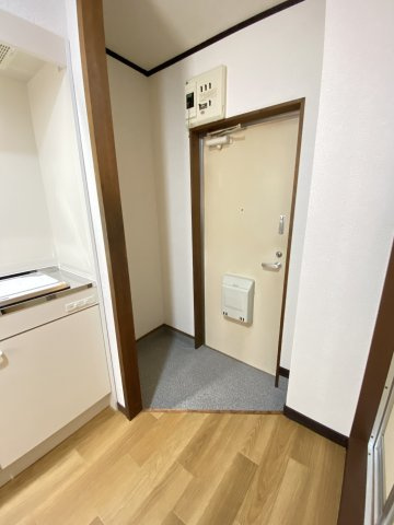コーポヤマサの玄関