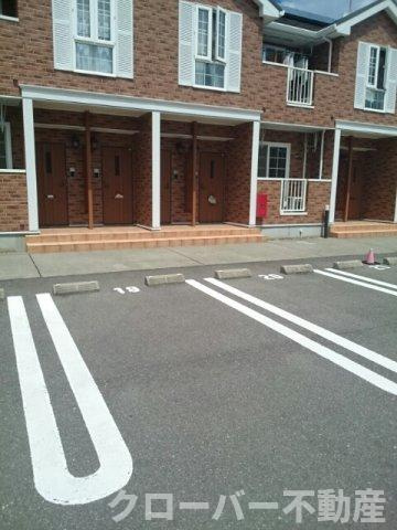 アクティ北鴨ⅡＢの駐車場