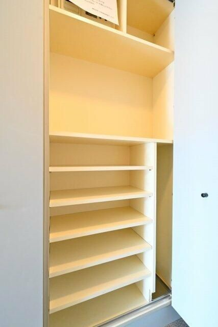 Ｊパークウェル中村橋の収納