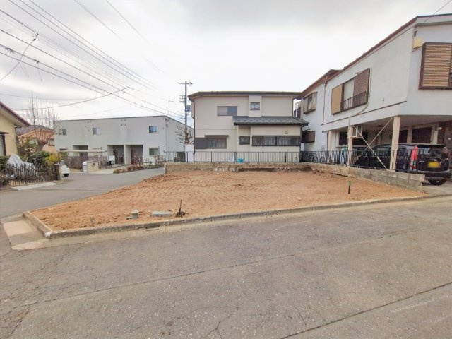 ふじみ野市苗間の売地の前面道路含む現地写真