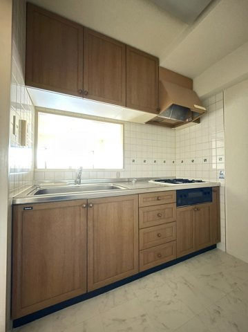 グレーシィ須磨アルテピアⅢ番街2のキッチン