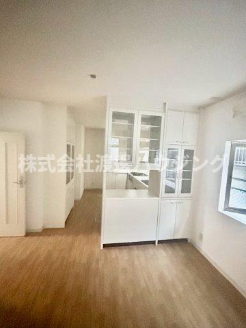 安立1丁目一戸建の内装