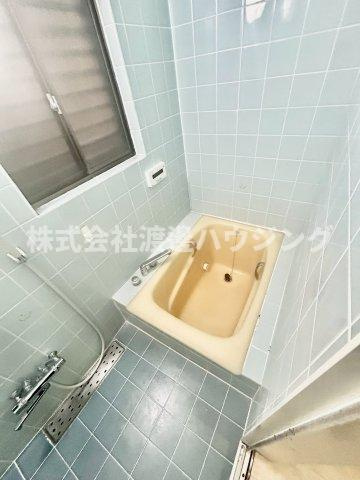 安立1丁目一戸建の浴室