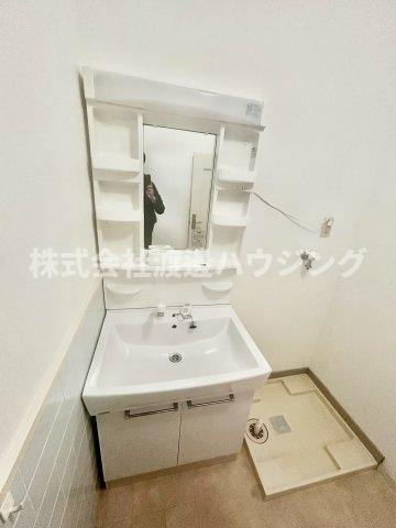 安立1丁目一戸建の洗面所