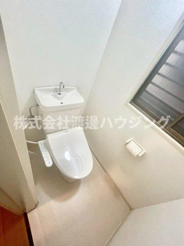 安立1丁目一戸建のトイレ