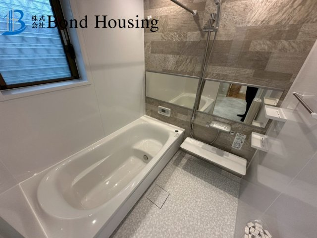 JR魚住駅徒歩12分　太陽光付き　魚住町錦が丘　中古戸建の浴室