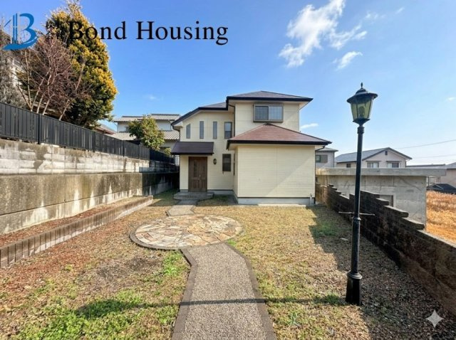 JR魚住駅徒歩12分　太陽光付き　魚住町錦が丘　中古戸建の庭