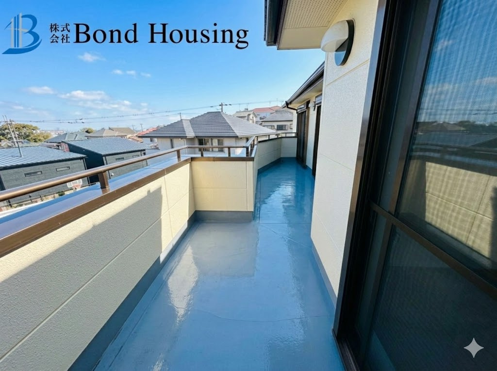 JR魚住駅徒歩12分　太陽光付き　魚住町錦が丘　中古戸建のバルコニー