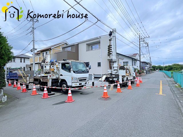 西区二ツ宮　新築一戸建て　リーブルガーデン　01の前面道路含む現地写真|前面道路含む現地写真です