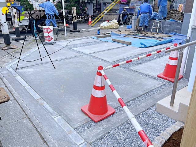 西区二ツ宮　新築一戸建て　リーブルガーデン　01の駐車場|駐車場に車を止められます