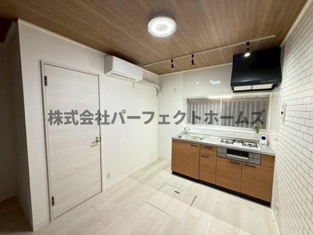 private Stockくずは並木のキッチン|ダイニングキッチンです