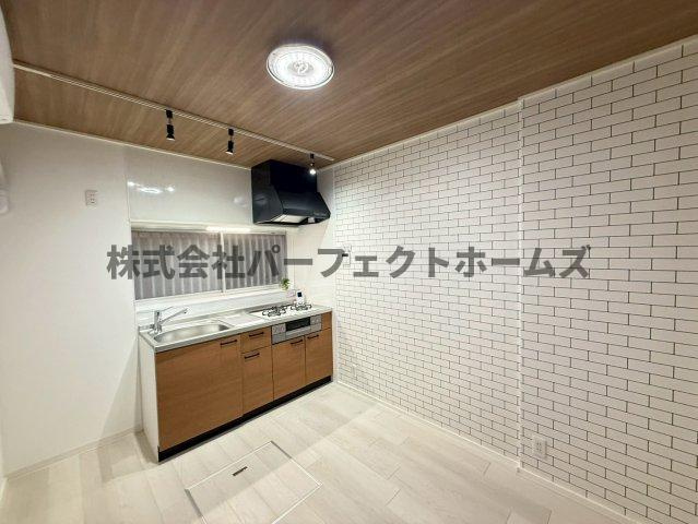 private Stockくずは並木のキッチン|ダイニングキッチンです