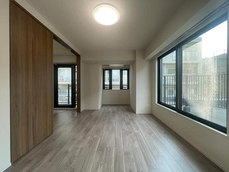 ルミーク千歳船橋の居間・リビング