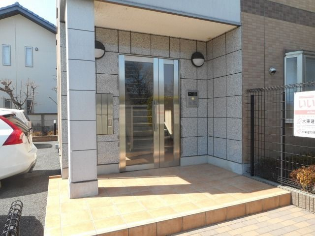 ベル・ソレイユＡのエントランス