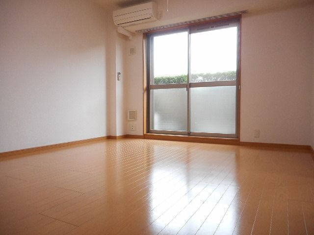 ベル・ソレイユＡの居間・リビング