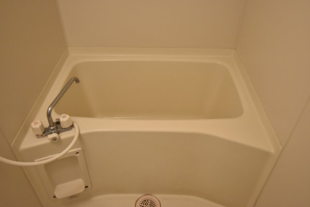 エルロード住吉7号館の浴室