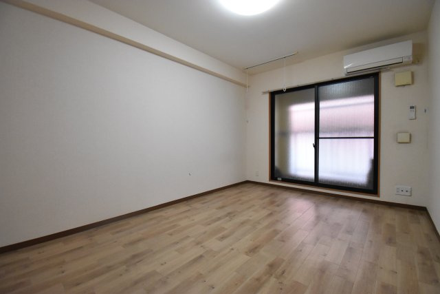 エルロード住吉7号館の居間・リビング