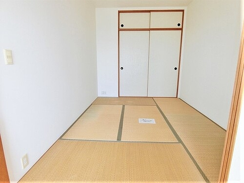 アーバンビュー渚ガーデン・タワーヴィレッジ１番館の居間・リビング|和室（約6.0畳）　※2019年12月撮影