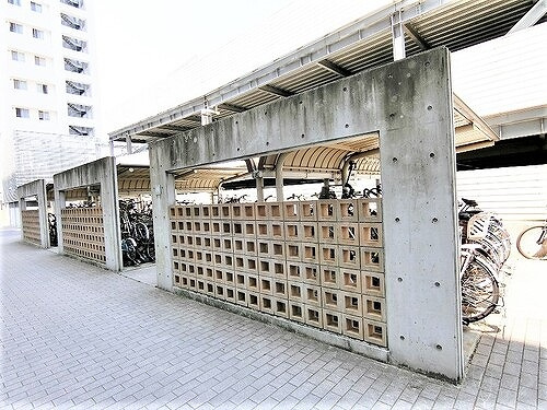 アーバンビュー渚ガーデン・タワーヴィレッジ１番館のその他|駐輪場　※2019年12月撮影