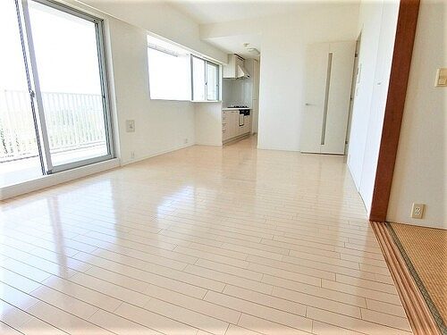 アーバンビュー渚ガーデン・タワーヴィレッジ１番館の居間・リビング|リビング・ダイニング　※2019年12月撮影