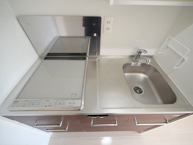 SERENiTE本町refletのキッチン|SERENiTE本町reflet（セレニテ本町ルフレ）　システムキッチン