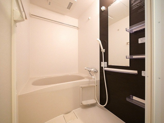 SERENiTE本町refletの浴室|SERENiTE本町reflet（セレニテ本町ルフレ）　バスルーム